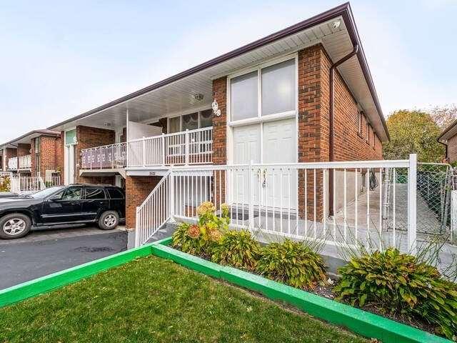 3032 Harold Sheard Dr, House semidetached with 3 bedrooms, 2 bathrooms and 4 parking in Mississauga ON | Image 12