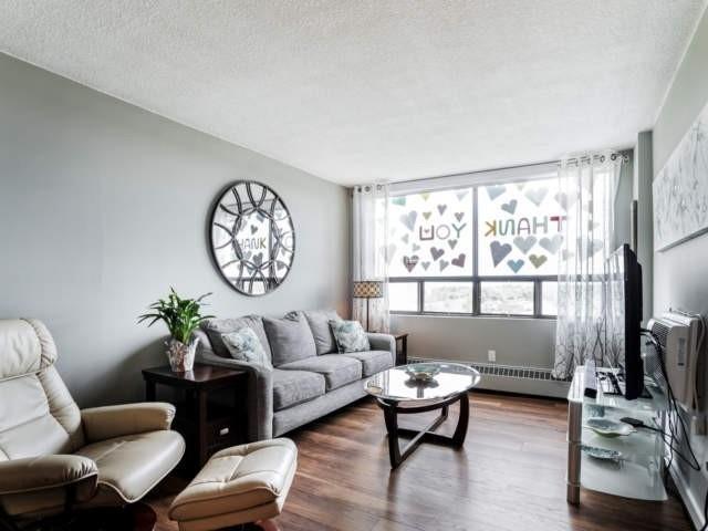 807 - 2542 Argyle Rd, Condo with 3 bedrooms, 2 bathrooms and 1 parking in Mississauga ON | Image 4