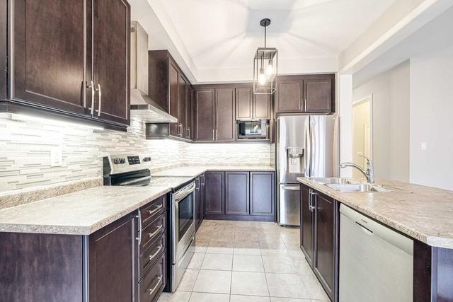 51 Decast Cres, House attached with 4 bedrooms, 3 bathrooms and 2 parking in Markham ON | Image 16