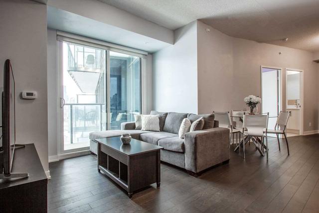 n821 - 120 Bayview Ave, Condo with 2 bedrooms, 2 bathrooms and 1 parking in Toronto ON | Image 28