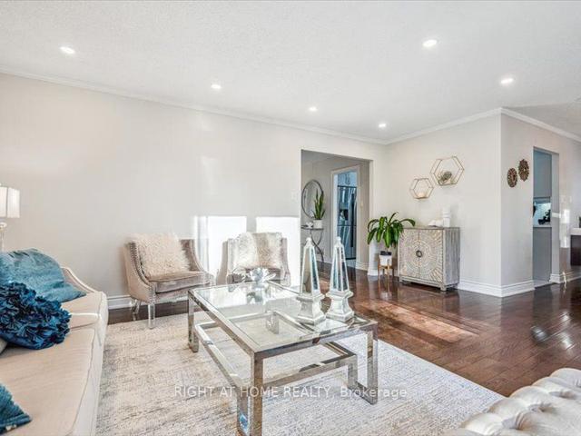 1208 Falgarwood Dr, House detached with 3 bedrooms, 4 bathrooms and 4 parking in Oakville ON | Image 37