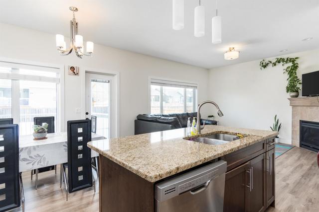 27 Vincent Crescent, House detached with 3 bedrooms, 3 bathrooms and 4 parking in Olds AB | Image 14