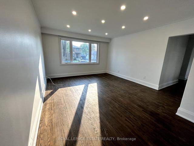 149 Delta St, House detached with 2 bedrooms, 1 bathrooms and 1 parking in Toronto ON | Image 14