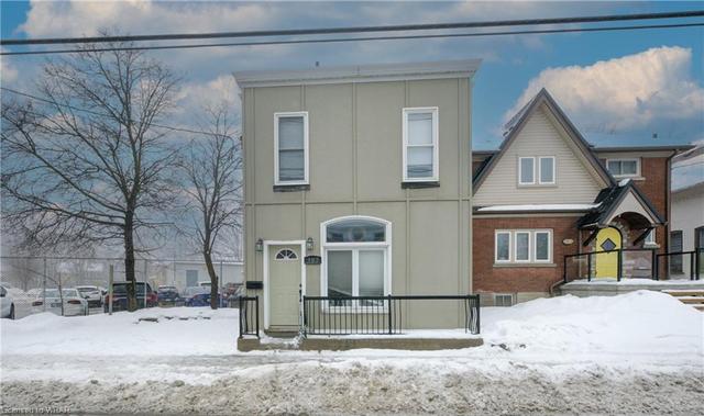 163 Lancaster Street E, House detached with 3 bedrooms, 1 bathrooms and 2 parking in Kitchener ON | Image 12