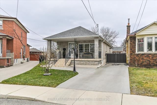 64 Juliet Cres, House detached with 2 bedrooms, 2 bathrooms and 8 parking in Toronto ON | Image 23