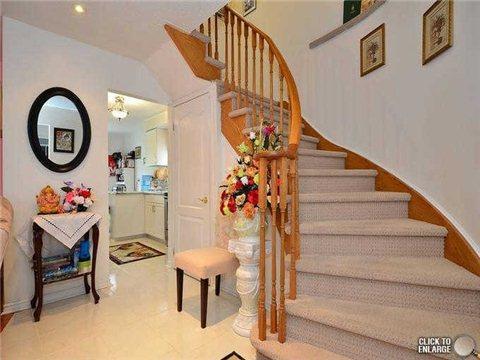 60 Merganser Cres, House detached with 3 bedrooms, 4 bathrooms and 2 parking in Brampton ON | Image 2
