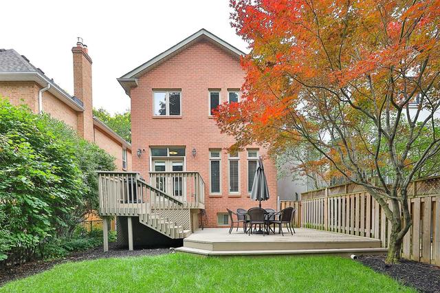 8 Weetwood St, House detached with 3 bedrooms, 4 bathrooms and 4 parking in Toronto ON | Image 35