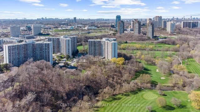 1415 - 20 Edgecliff Gfwy, Condo with 2 bedrooms, 1 bathrooms and 1 parking in Toronto ON | Image 12