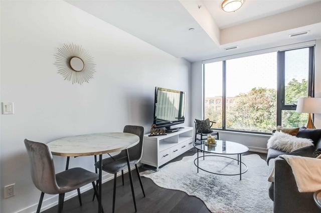 328 - 35 Wabash Ave, Condo with 2 bedrooms, 2 bathrooms and 1 parking in Toronto ON | Image 2