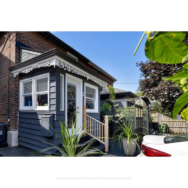 3 Winston Ave, House semidetached with 2 bedrooms, 2 bathrooms and 1 parking in Toronto ON | Image 1