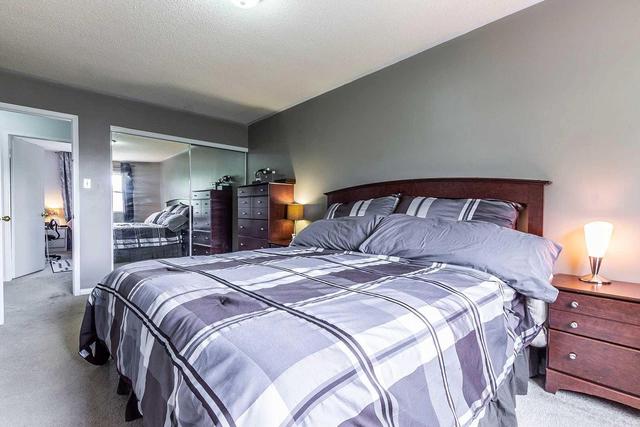 44 Brisbane Crt, Townhouse with 3 bedrooms, 2 bathrooms and 1 parking in Brampton ON | Image 8
