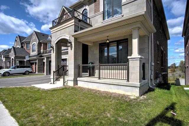 38 Ridgepoint Rd, House detached with 5 bedrooms, 5 bathrooms and 6 parking in Vaughan ON | Image 12