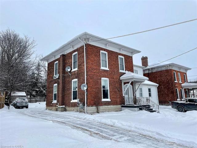 129 Bridge Street E, House detached with 6 bedrooms, 2 bathrooms and 4 parking in Greater Napanee ON | Image 1