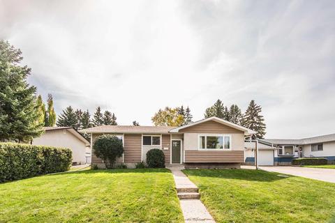 19 Stewart Street, House detached with 4 bedrooms, 2 bathrooms and 3 parking in Red Deer AB | Card Image