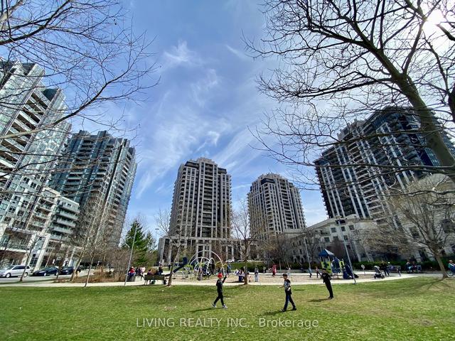 th26 - 7 Oakburn Cres, Townhouse with 3 bedrooms, 3 bathrooms and 1 parking in Toronto ON | Image 33