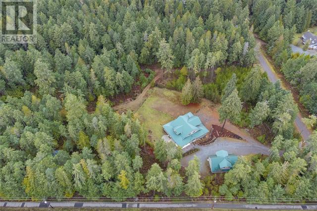 907 Hemsworth Rd, House detached with 5 bedrooms, 3 bathrooms and 6 parking in Qualicum Beach BC | Image 77