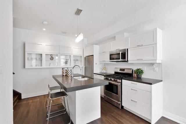 318 - 46 Curzon St, Townhouse with 3 bedrooms, 3 bathrooms and 2 parking in Toronto ON | Image 17