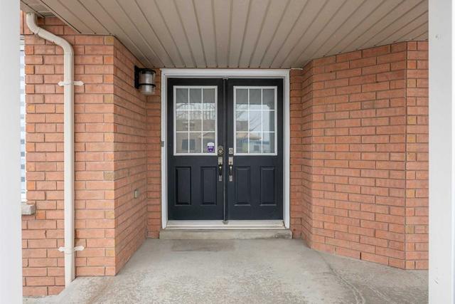 37 Wakem Crt, House detached with 4 bedrooms, 3 bathrooms and 6 parking in Whitby ON | Image 23