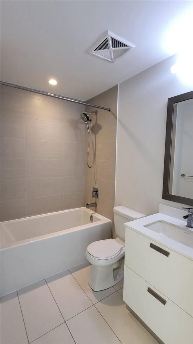 1004 - 11 Bogert Ave, Condo with 1 bedrooms, 1 bathrooms and 1 parking in Toronto ON | Image 7