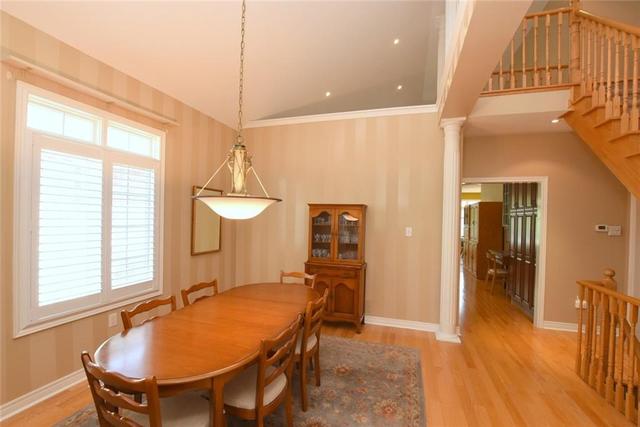 4153 Stonebridge Crescent, House attached with 2 bedrooms, 2 bathrooms and 4 parking in Burlington ON | Image 11