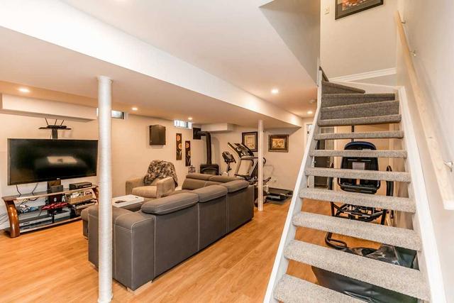 1003 Garden Ave, House detached with 4 bedrooms, 3 bathrooms and 4 parking in Innisfil ON | Image 10