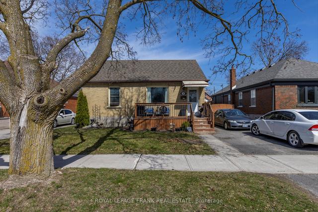 36 Ephgrave Blvd, House detached with 2 bedrooms, 1 bathrooms and 2 parking in Peterborough ON | Image 12