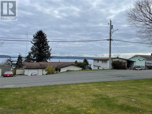 1875 Broughton Blvd, House detached with 3 bedrooms, 1 bathrooms and 3 parking in Port McNeill BC | Image 2