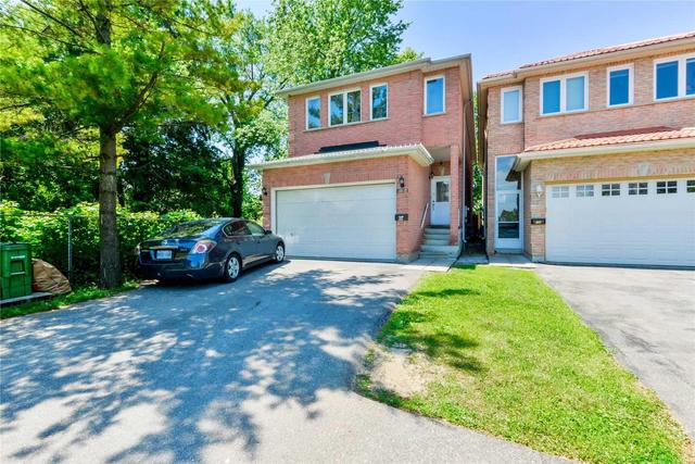 50 Deanscroft Sq, House detached with 4 bedrooms, 4 bathrooms and 4 parking in Toronto ON | Image 1
