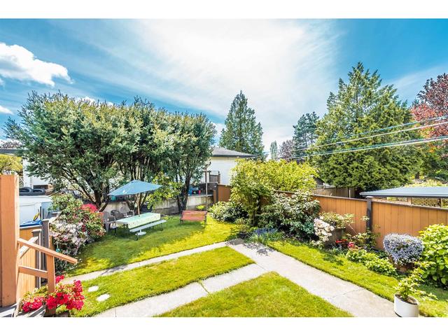 18136 61a Avenue, House detached with 4 bedrooms, 2 bathrooms and 6 parking in Surrey BC | Image 37