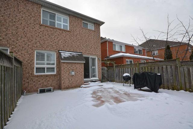 3145 Bentley Dr, House semidetached with 4 bedrooms, 4 bathrooms and 2 parking in Mississauga ON | Image 31