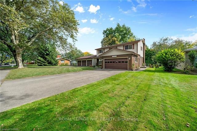 7141 Mcmillan Dr, House detached with 5 bedrooms, 3 bathrooms and 14 parking in Niagara Falls ON | Image 12
