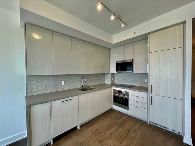 2101 - 297 Oak Walk Dr, Condo with 1 bedrooms, 1 bathrooms and 1 parking in Oakville ON | Image 1