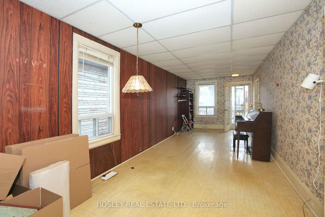 32 Pendeen Ave, House detached with 2 bedrooms, 1 bathrooms and 2 parking in Toronto ON | Image 12