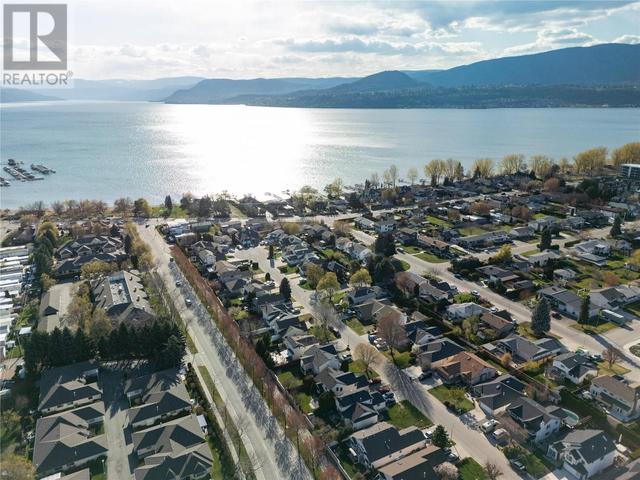 742 Southwind Drive, House detached with 3 bedrooms, 2 bathrooms and 4 parking in Kelowna BC | Image 53