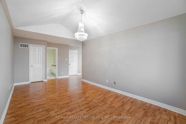 59 Rain Lily Lane, House attached with 3 bedrooms, 4 bathrooms and 5 parking in Brampton ON | Image 7