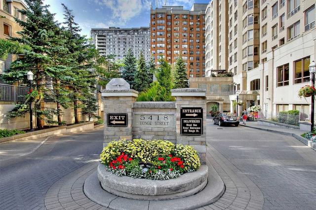 110 - 5418 Yonge St, Townhouse with 3 bedrooms, 3 bathrooms and 1 parking in Toronto ON | Image 1