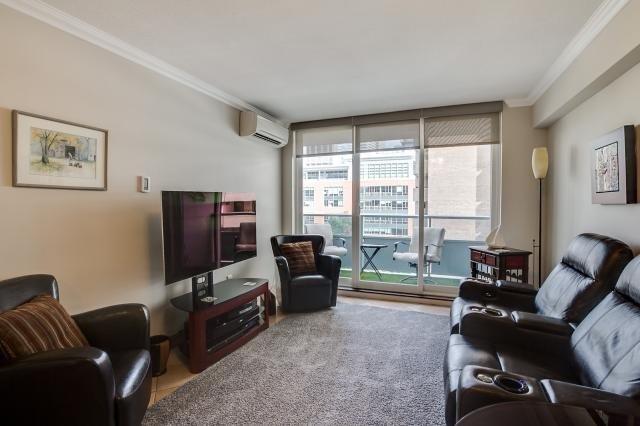 809 - 30 Gloucester St, Condo with 1 bedrooms, 1 bathrooms and 1 parking in Toronto ON | Image 3