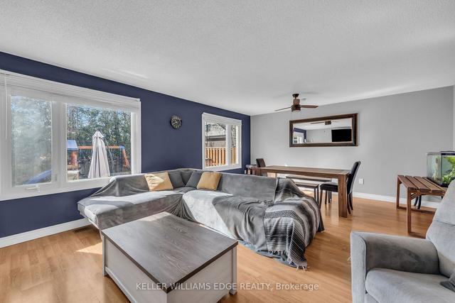 90 Strada Blvd, House attached with 3 bedrooms, 2 bathrooms and 3 parking in St. Catharines ON | Image 10