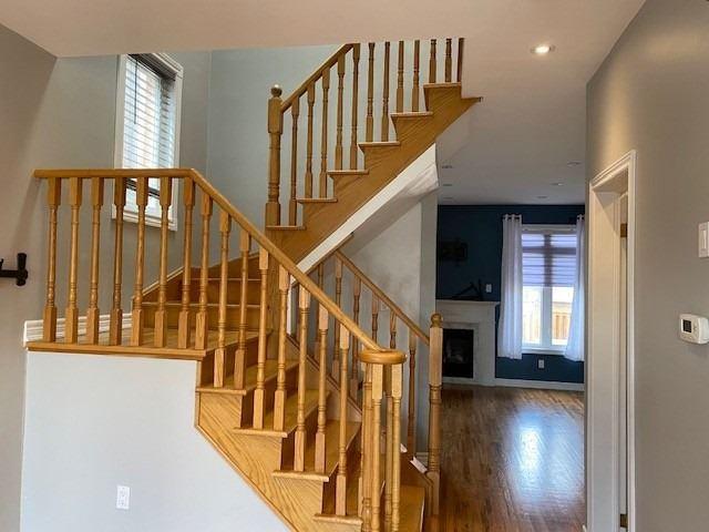 70 Legnano Cres, House detached with 3 bedrooms, 3 bathrooms and 4 parking in Vaughan ON | Image 3
