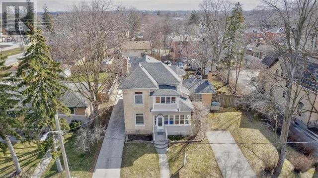 127 Laurel Street, House other with 4 bedrooms, 2 bathrooms and 10 parking in Cambridge ON | Image 2