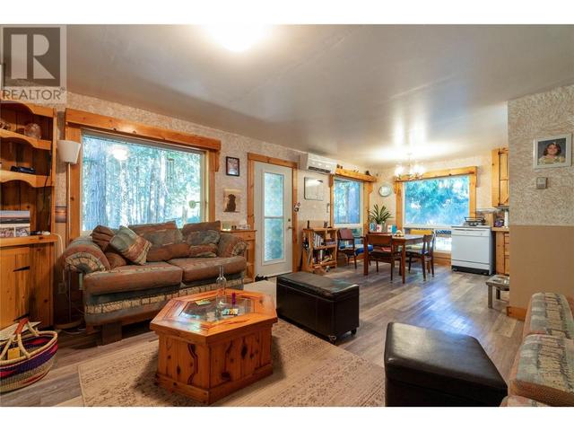 1289 Imai Road, House detached with 1 bedrooms, 1 bathrooms and null parking in Columbia Shuswap F BC | Image 19