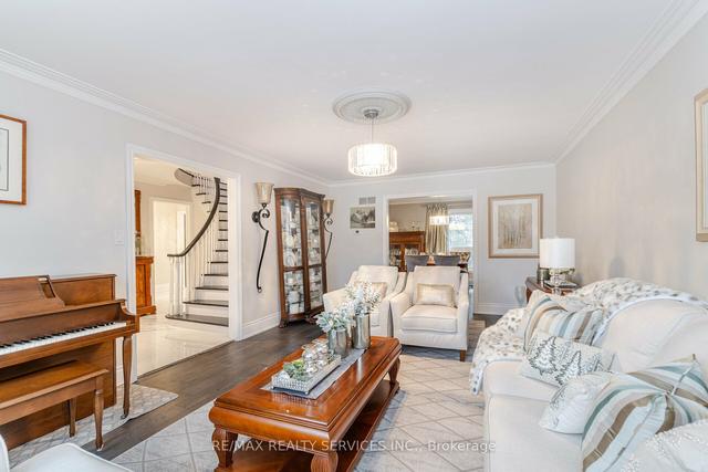 15 Pine Ridge Lane, House detached with 4 bedrooms, 4 bathrooms and 6 parking in Brampton ON | Image 37