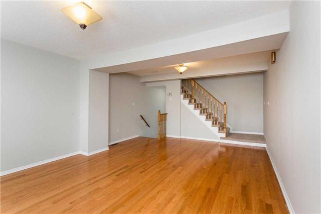81 Spadina Rd, House attached with 3 bedrooms, 2 bathrooms and 1 parking in Brampton ON | Image 7