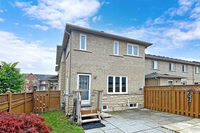 2 Mckennon St, House attached with 3 bedrooms, 3 bathrooms and 4 parking in Markham ON | Image 20
