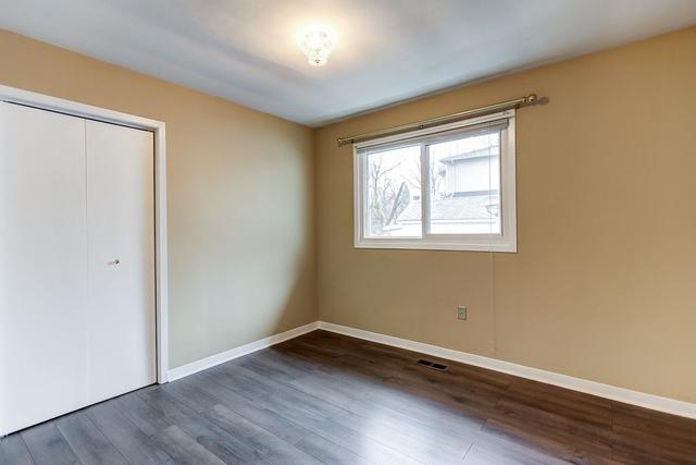 upper - 29 Guest St, House detached with 3 bedrooms, 2 bathrooms and 3 parking in Brampton ON | Image 11