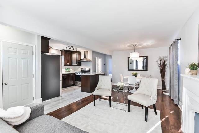 2738 St. Clair Ave E, House detached with 2 bedrooms, 2 bathrooms and 1 parking in Toronto ON | Image 6