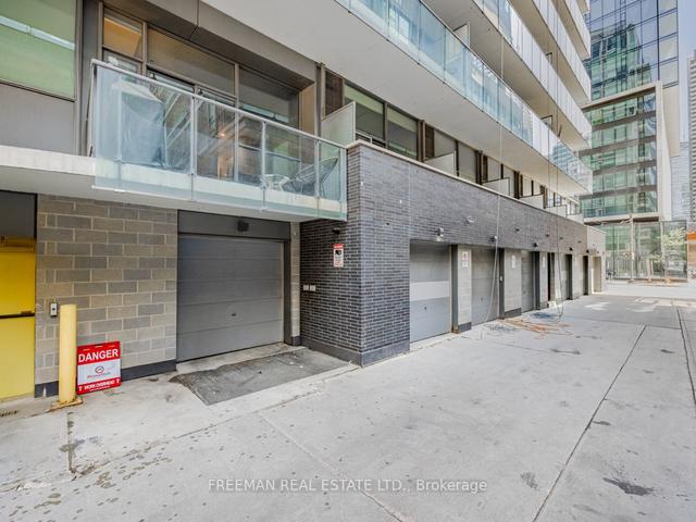 th7 - 25 Oxley St, Townhouse with 2 bedrooms, 3 bathrooms and 1 parking in Toronto ON | Image 19