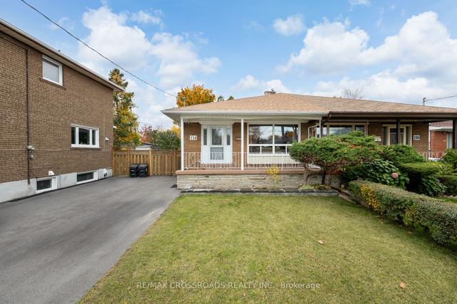 114 Fenside Dr, House semidetached with 4 bedrooms, 2 bathrooms and 3 parking in Toronto ON | Image 12