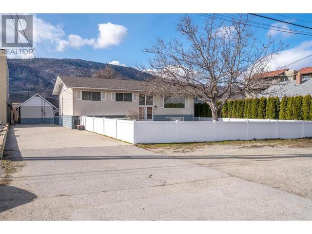 8410 97th Street, House detached with 8 bedrooms, 2 bathrooms and null parking in Osoyoos BC | Image 70