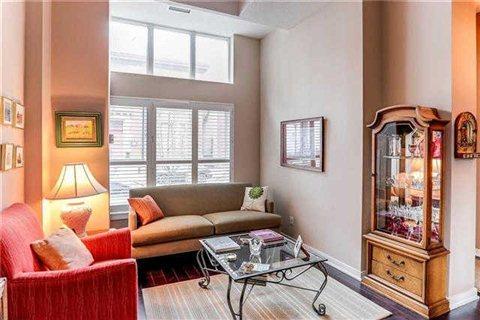105 - 77 Lombard St, Townhouse with 2 bedrooms, 3 bathrooms and 1 parking in Toronto ON | Image 4